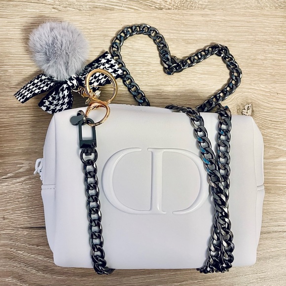 Dior cosmetic bag/pouch - Picture 1 of 4